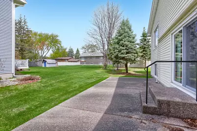 711 Cope Avenue W, Roseville, MN 55113 - Photo 28