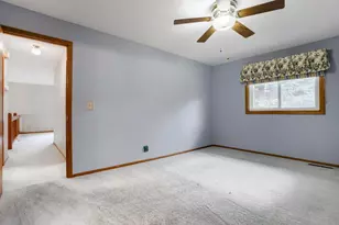 711 Cope Ave W, Roseville, MN 55113 - Photo 16