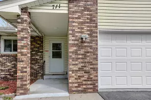 711 Cope Ave W, Roseville, MN 55113 - Photo 30