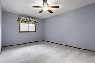 711 Cope Ave W, Roseville, MN 55113 - Photo 14