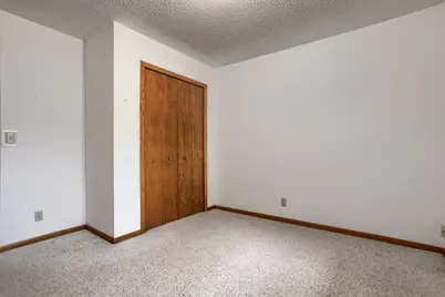 711 Cope Avenue W, Roseville, MN 55113 - Photo 20