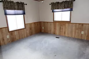 911 Hamilton Ave NE, Red Lake Falls, MN 56750 - Photo 16