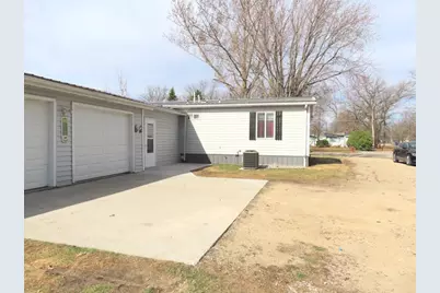 911 Hamilton Avenue NE, Red Lake Falls, MN 56750 - Photo 22