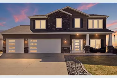 5651 43rd Street S, Fargo, ND 58104 - Photo 2
