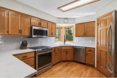 17134 Jonathan Court, Lakeville, MN 55044 - Photo 12