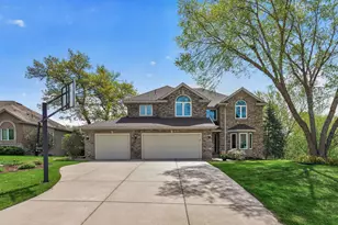 17134 Jonathan Ct, Lakeville, MN 55044 - Photo 2