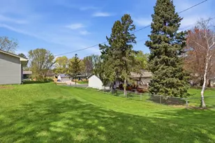 2475 Cedar Ave, White Bear Lake, MN 55110 - Photo 20
