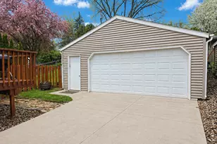 4040 5th St NW, Rochester, MN 55901 - Photo 2