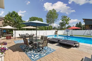 13694 Grafton Ct, Apple Valley, MN 55124 - Photo 4