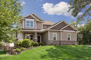 13694 Grafton Ct, Apple Valley, MN 55124 - Photo 2