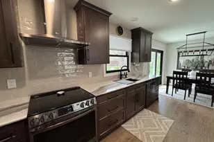 107 W James Ave, Marshall, MN 56258 - Photo 8