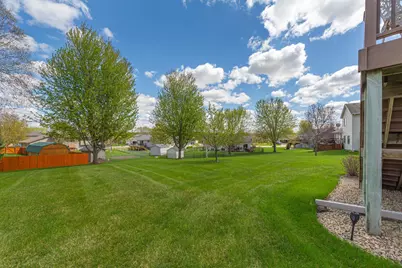 2505 Hulett Court, Faribault, MN 55021 - Photo 8