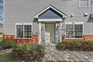 8507 Grove Cir, Shakopee, MN 55379 - Photo 2