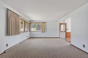 1456 Wilson Ave, Saint Paul, MN 55106 - Photo 4