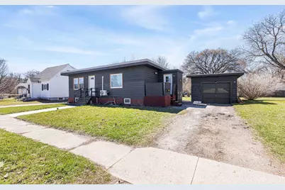713 13th Street N, Moorhead, MN 56560 - Photo 2