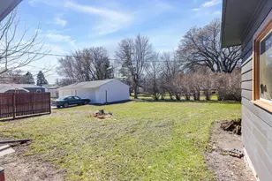 713 13th St N, Moorhead, MN 56560 - Photo 26