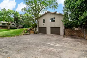 15024 Highland Trail, Minnetonka, MN 55345 - Photo 22