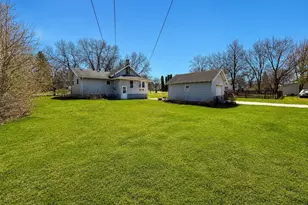 409 5th St NE, Staples, MN 56479 - Photo 4