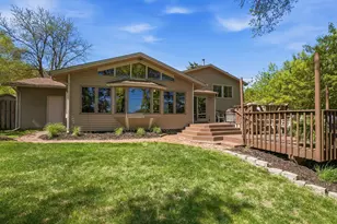 8750 Darnel Rd, Eden Prairie, MN 55344 - Photo 2