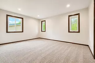 943 Birch Blvd, Winona, MN 55987 - Photo 8