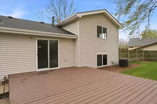 6560 49th St N, Oakdale, MN 55128 - Photo 18