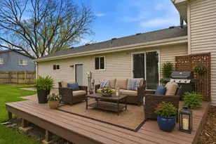 6560 49th St N, Oakdale, MN 55128 - Photo 2