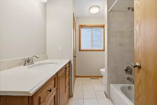 6560 49th St N, Oakdale, MN 55128 - Photo 42