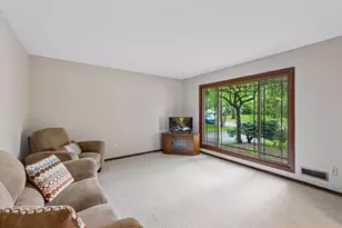 6966 Inskip Ave S, Cottage Grove, MN 55016 - Photo 4