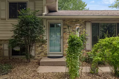 6966 Inskip Avenue S, Cottage Grove, MN 55016 - Photo 4