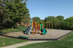 1700 Four Oaks Rd, Eagan, MN 55121 - Photo 10