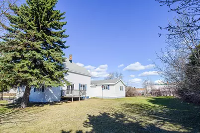 203 E Fletcher Avenue, Warren, MN 56762 - Photo 4