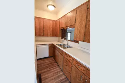 203 E Fletcher Avenue, Warren, MN 56762 - Photo 24