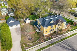 620 Pine St W, Stillwater, MN 55082 - Photo 2