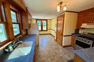 308 S 13th St, Olivia, MN 56277 - Photo 16