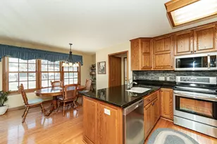 744 Jefferson Ave SW, Eyota, MN 55934 - Photo 6