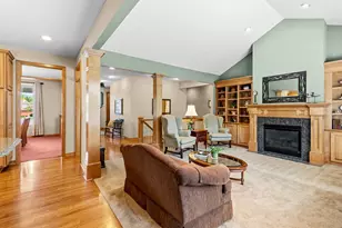 15 Hawthorne Ct, North Oaks, MN 55127 - Photo 10
