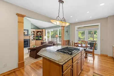 15 Hawthorne Court, North Oaks, MN 55127 - Photo 16