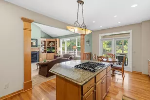 15 Hawthorne Ct, North Oaks, MN 55127 - Photo 16