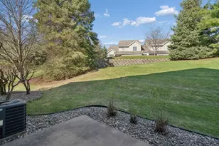 8981 Spring Ln, Woodbury, MN 55125 - Photo 28