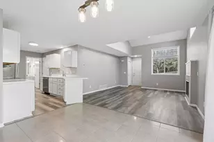 8981 Spring Ln, Woodbury, MN 55125 - Photo 12