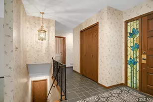400 Cimarron Cir, Chanhassen, MN 55317 - Photo 10