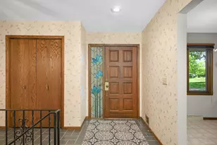 400 Cimarron Cir, Chanhassen, MN 55317 - Photo 8