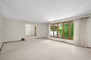 400 Cimarron Cir, Chanhassen, MN 55317 - Photo 14