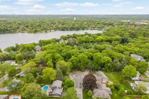 400 Cimarron Cir, Chanhassen, MN 55317 - Photo 2