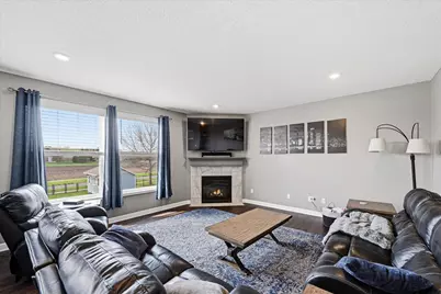 137 6th Street NW, Delano, MN 55328 - Photo 4