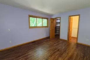 3214 Valley Ridge Dr, Eagan, MN 55121 - Photo 4