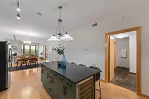 212 N 1st St, Minneapolis, MN 55401 - Photo 16