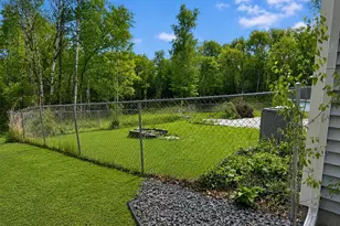 238 Glen Cir, River Falls, WI 54022 - Photo 6