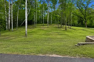 238 Glen Cir, River Falls, WI 54022 - Photo 4