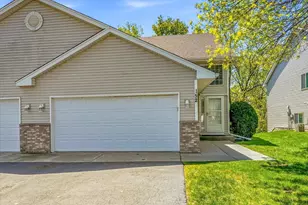 152 Pheasant Ridge Dr, Montrose, MN 55363 - Photo 2